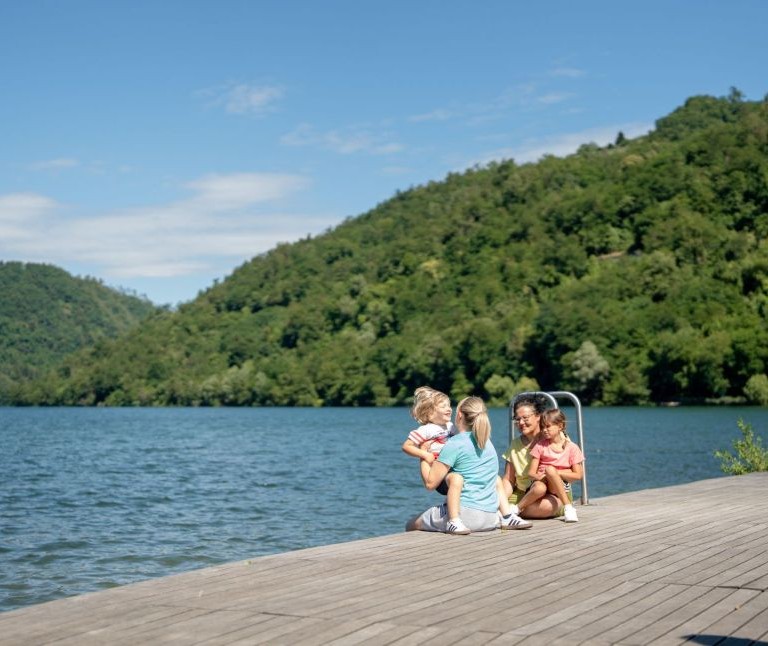 offerta vacanza bambino gratuito in trentino last minute lago di levico in valsugana hotel 3 stelle